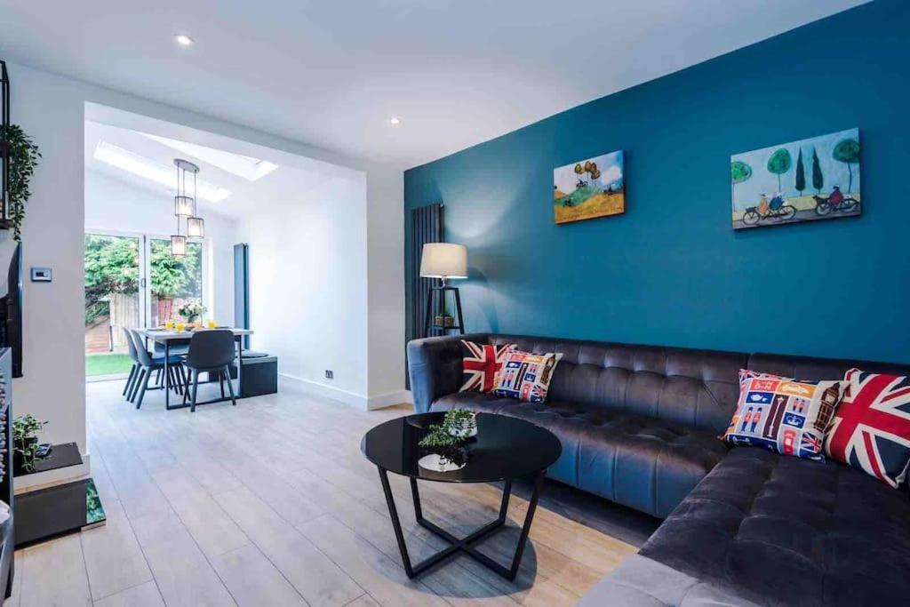 Sandileigh House By Yourstays - Luxurious 3 Bedroom House In Altrincham Exterior photo